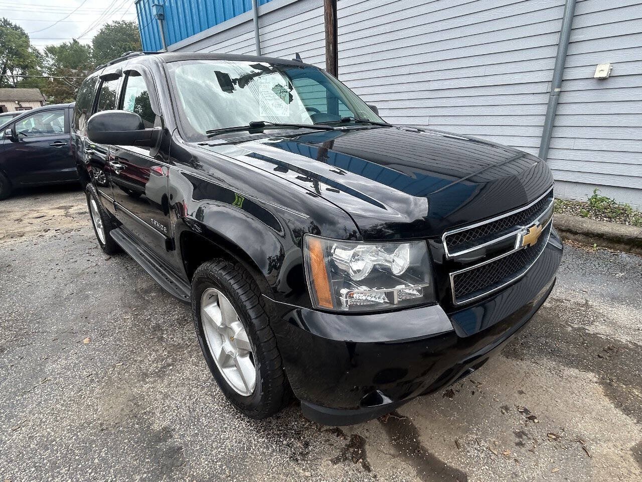 Used 2013 Chevrolet Tahoe LT w/ Luxury Package AWD/4WD image 16