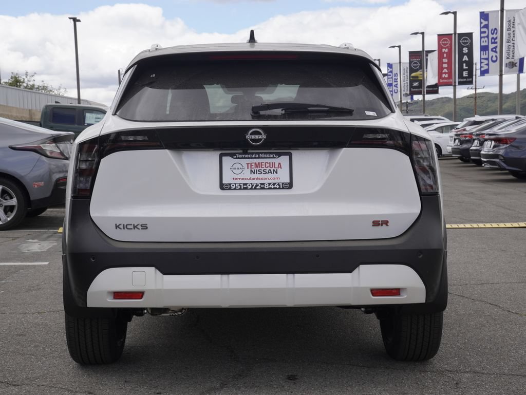 New 2026 Nissan Kicks SR FWD image 5