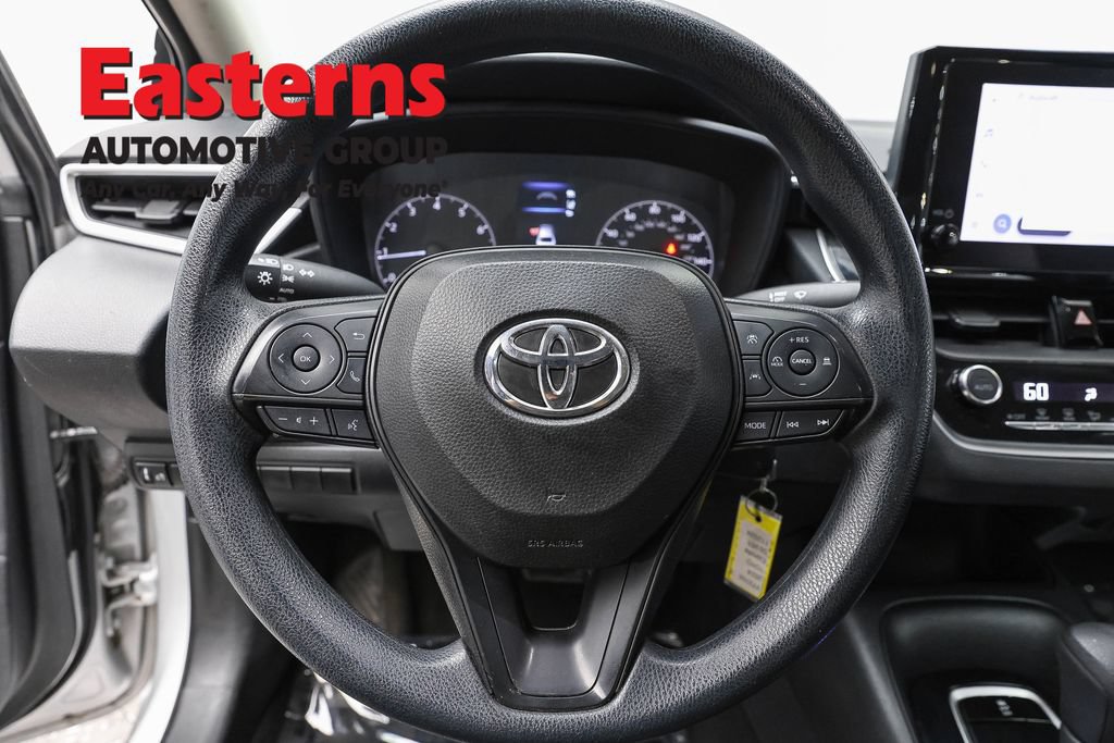 Used 2024 Toyota Corolla LE FWD image 11