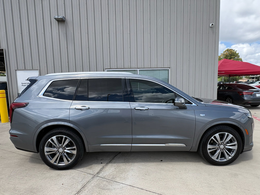 Used 2021 Cadillac XT6 Premium Luxury FWD image 9