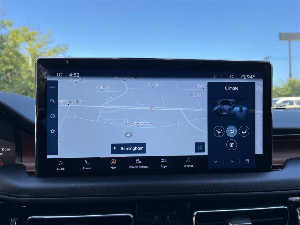 Used 2022 Lincoln Nautilus Reserve image 17