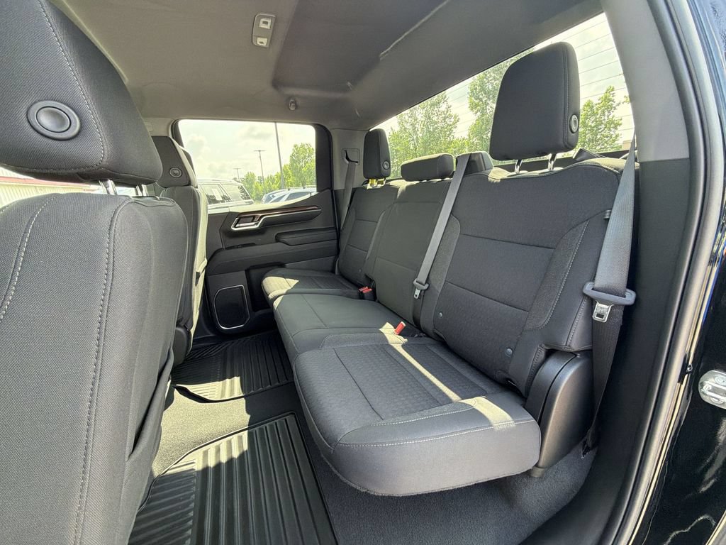 Used 2023 Chevrolet Silverado 1500 LT AWD/4WD image 23