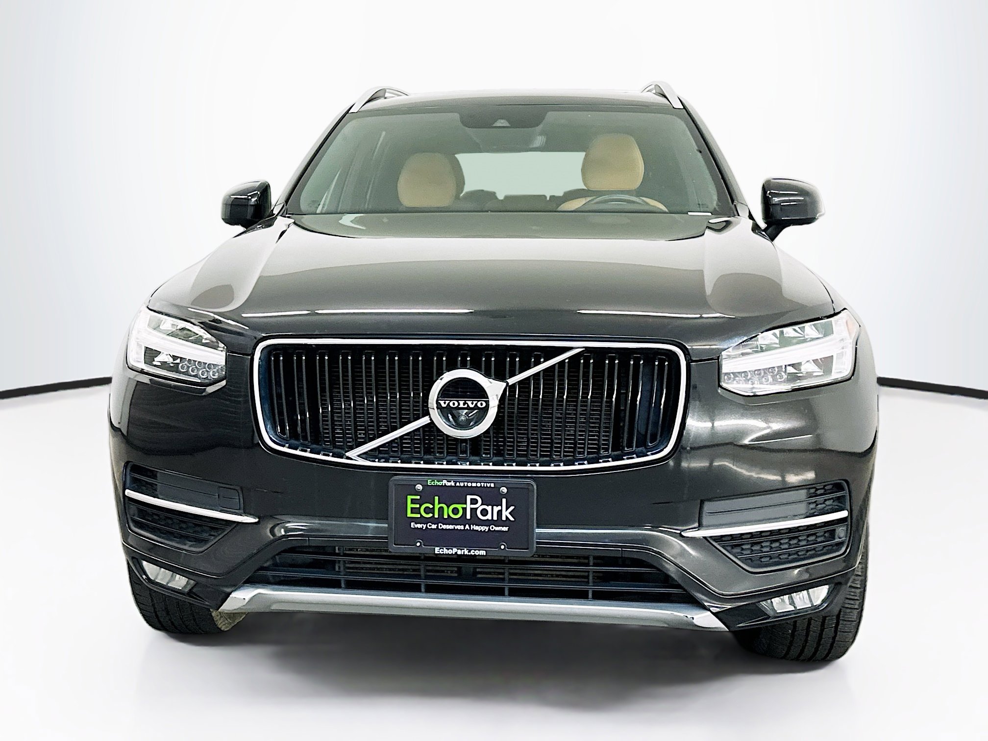Used 2017 Volvo XC90 T6 Momentum w/ Vision Package image 2