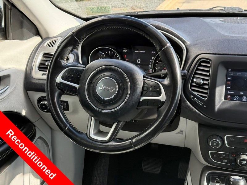 Used 2019 Jeep Compass Latitude w/ Popular Equipment Group FWD image 14