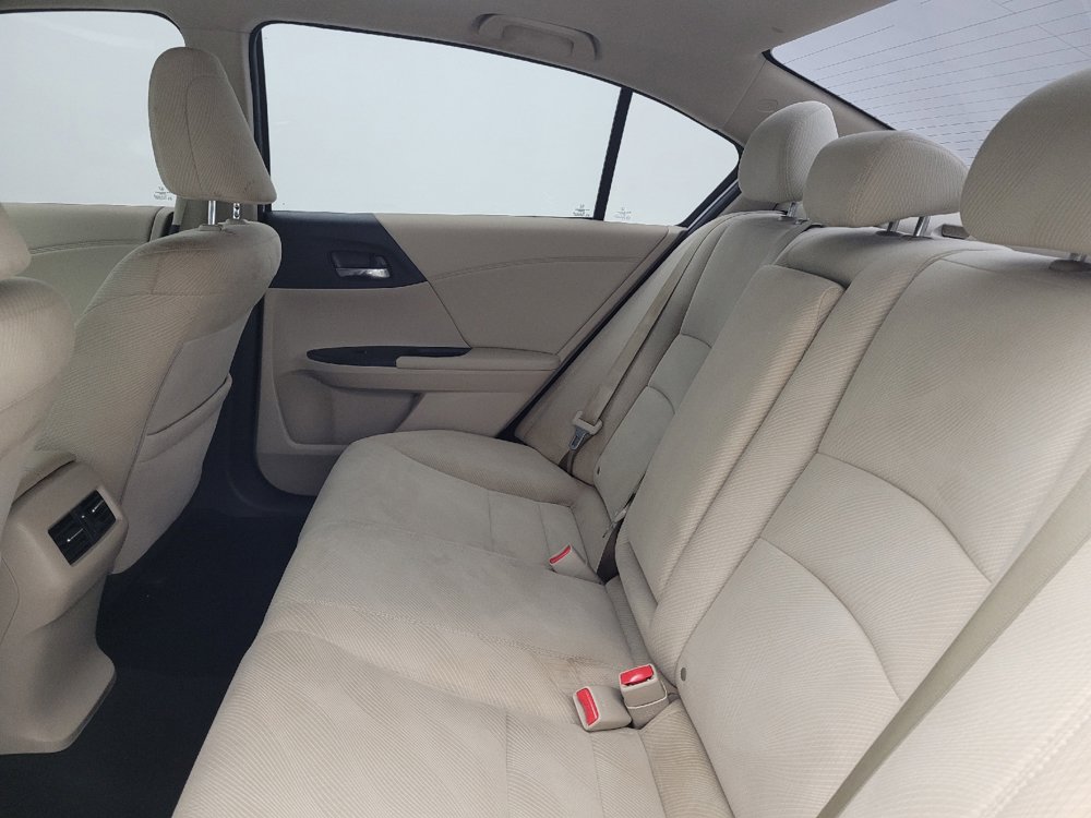 Used 2017 Honda Accord EX image 18