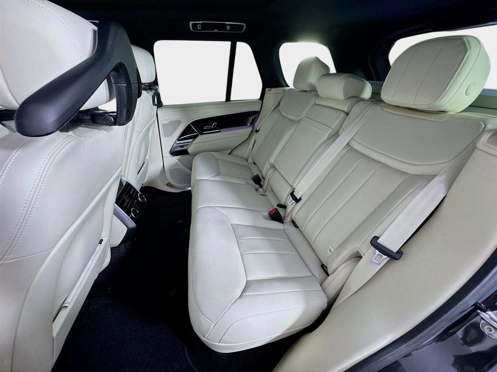 New 2026 Land Rover Range Rover SE AWD/4WD image 24
