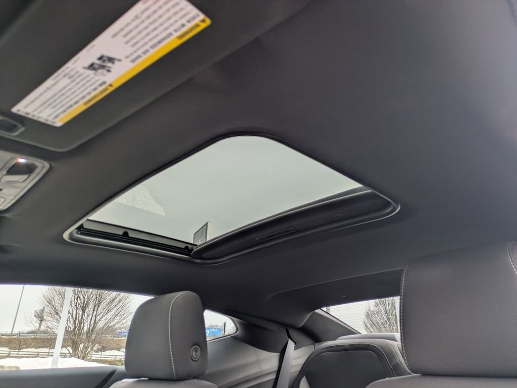 Certified 2018 Chevrolet Camaro SS image 21