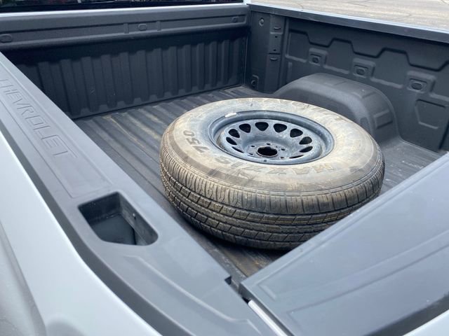 Certified 2024 Chevrolet Silverado 1500 Custom w/ Turbomax Blackout Package AWD/4WD image 17