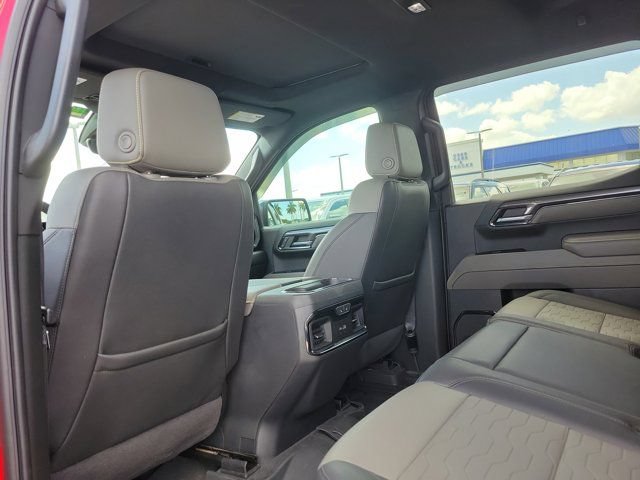 Used 2023 Chevrolet Silverado 1500 ZR2 w/ Technology Package AWD/4WD image 16