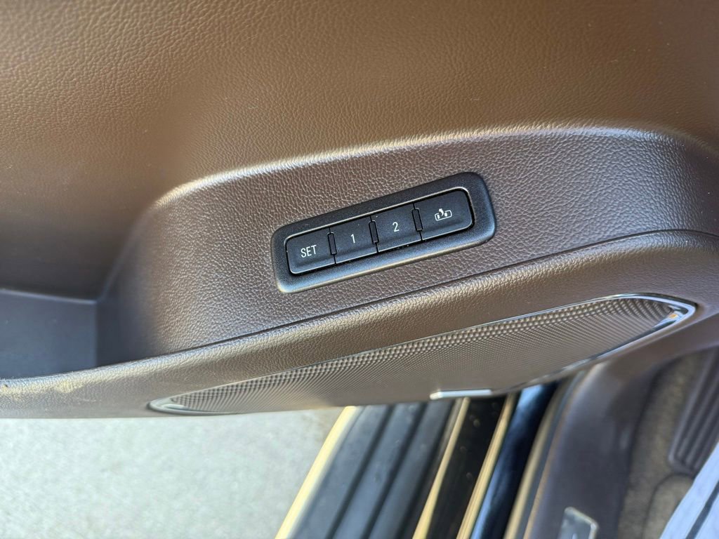 Used 2016 GMC Yukon XL Denali w/ Open Road Package image 32