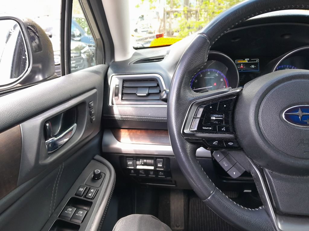 Used 2019 Subaru Outback 2.5i Limited AWD/4WD image 18