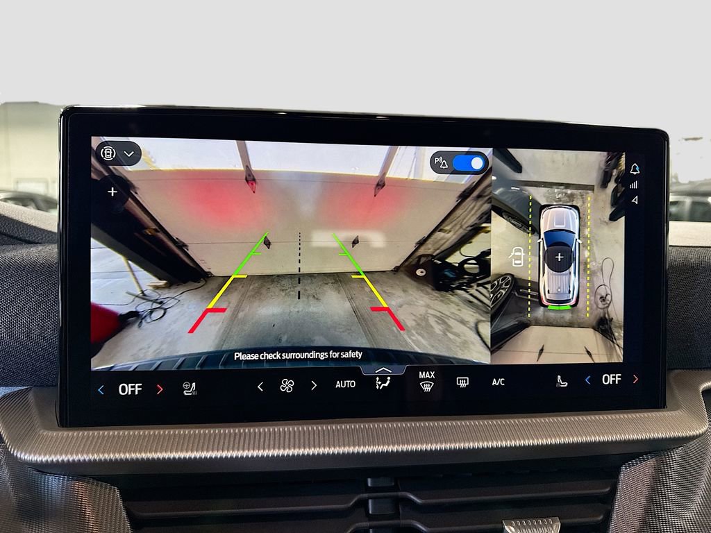 Used 2025 Ford Explorer ST-Line w/ Premium Package image 12