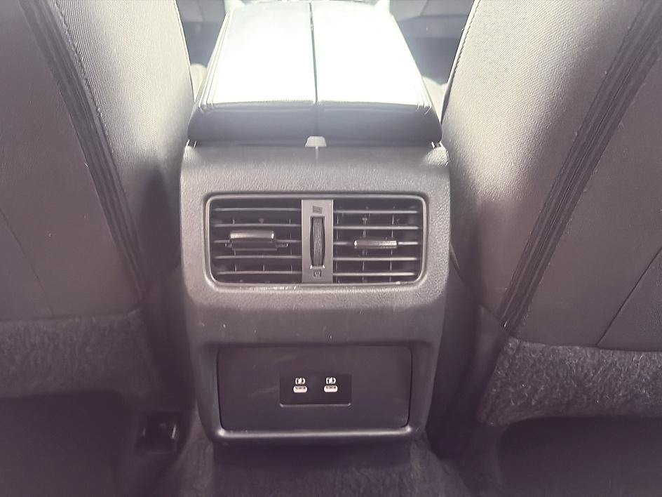 Certified 2025 Nissan Rogue SV AWD/4WD image 26