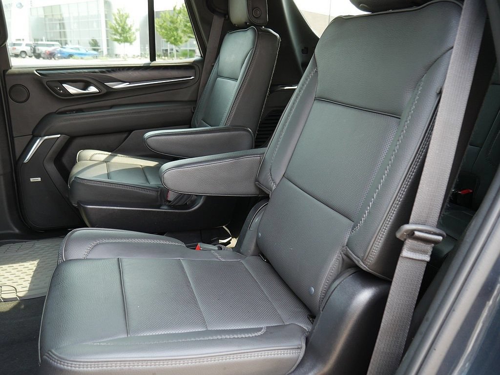Used 2022 GMC Yukon Denali w/ Max Trailering Package AWD/4WD image 16