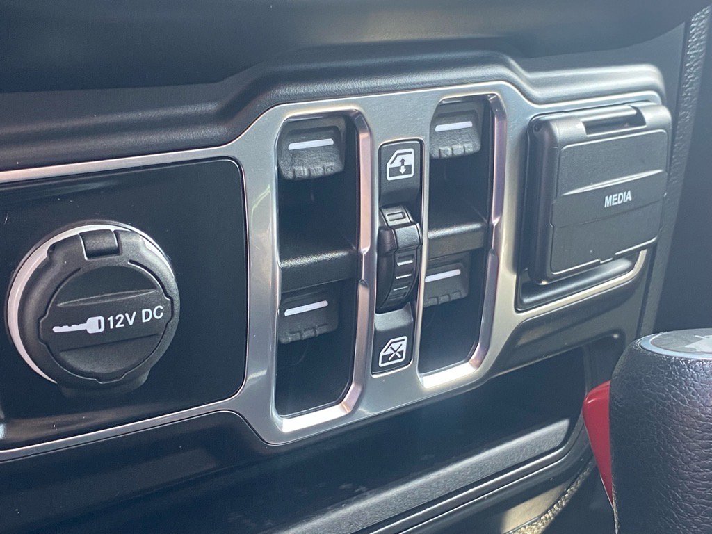 Used 2021 Jeep Wrangler Unlimited Sport image 16