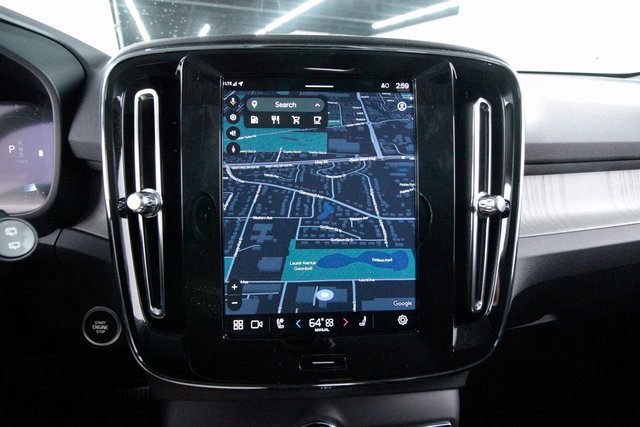 Certified 2025 Volvo XC40 B5 Core w/ Protection Package Premier image 15