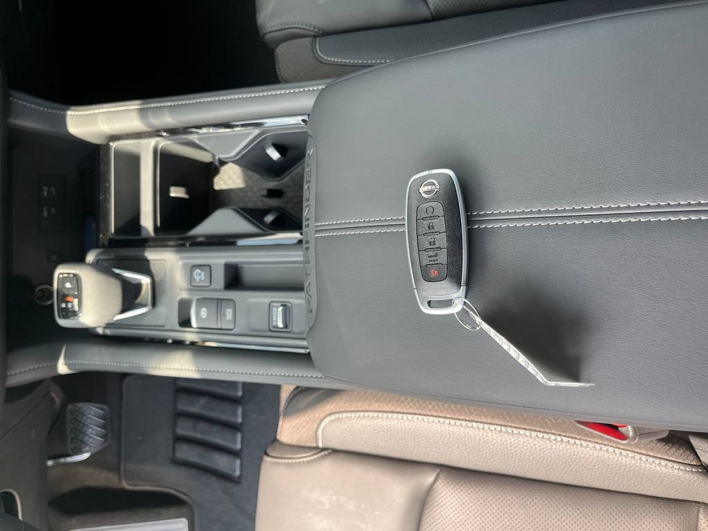 New 2026 Nissan Pathfinder SL FWD image 28