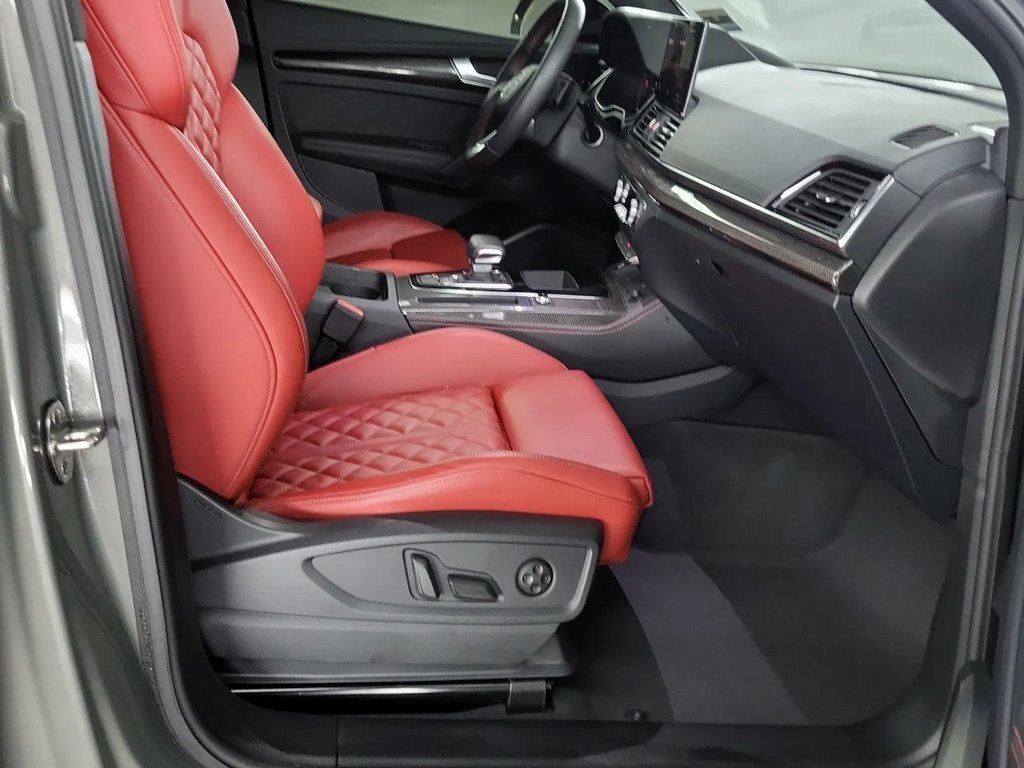 Used 2023 Audi SQ5 Premium Plus w/ Premium Plus Package image 3