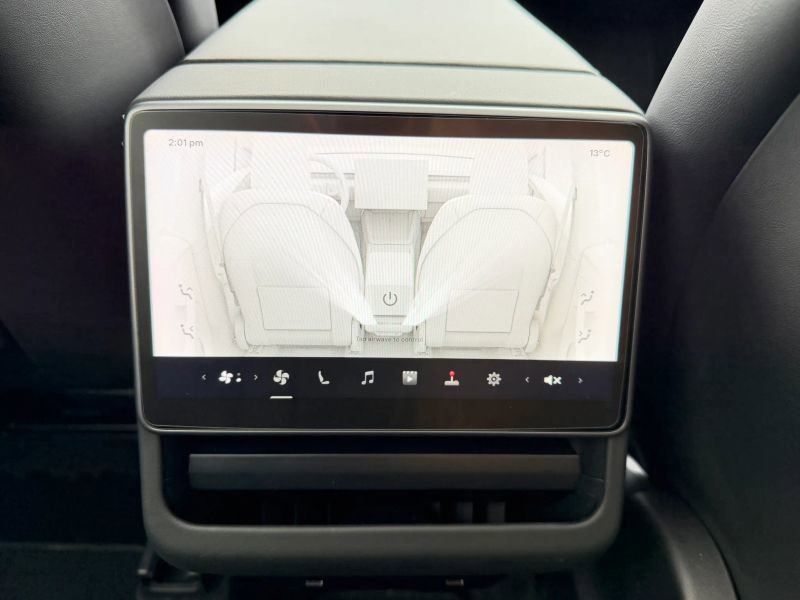 Used 2026 Tesla Model Y Long Range image 22