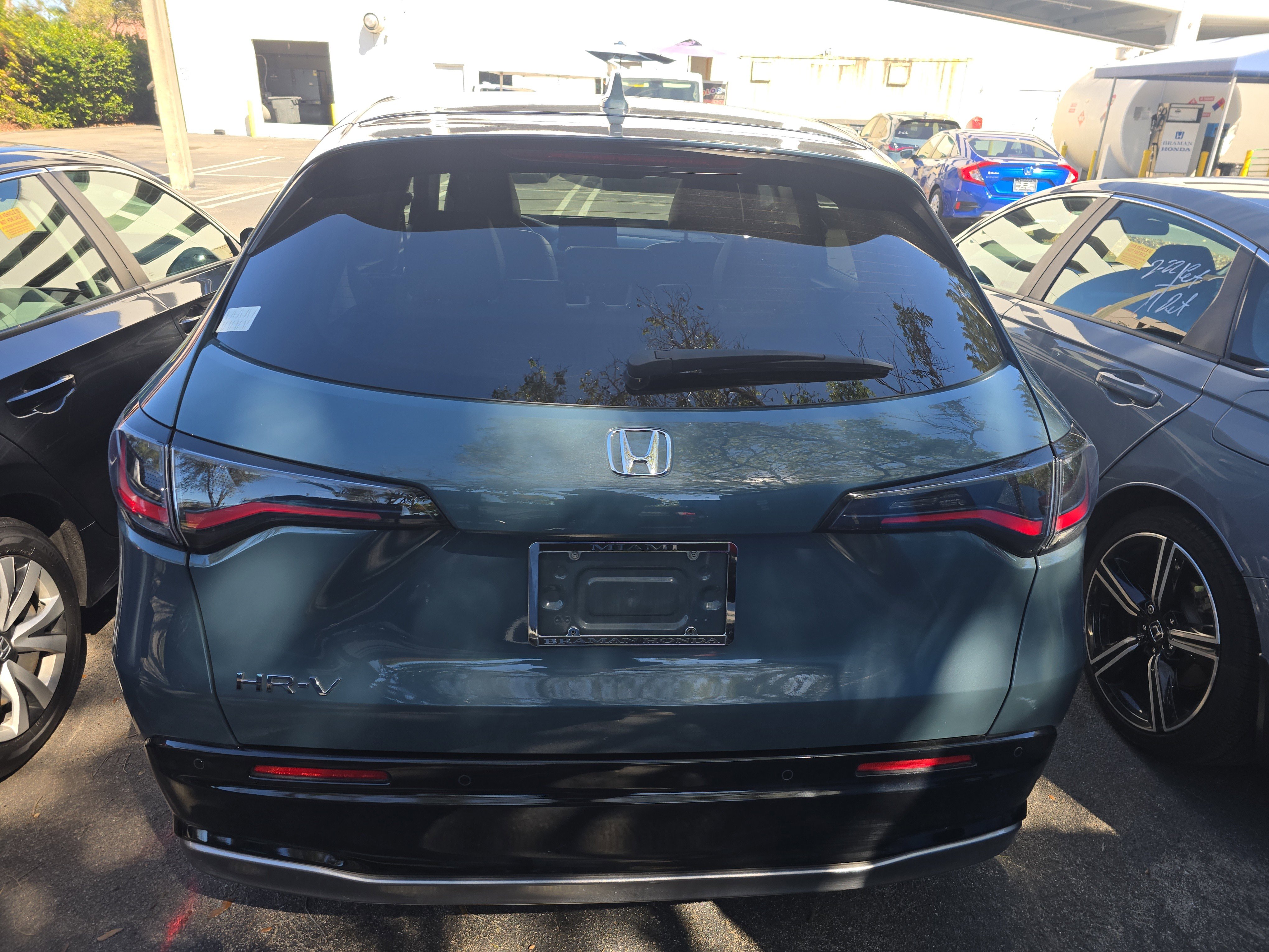 Certified 2023 Honda HR-V EX-L image 6