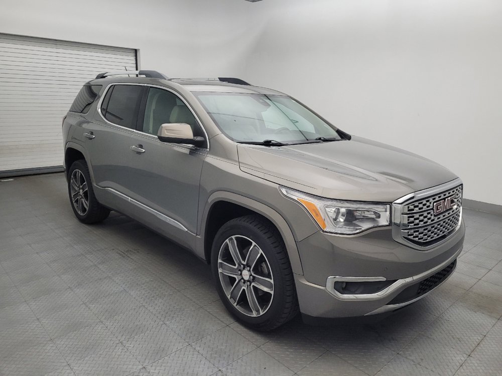 Used 2019 GMC Acadia Denali w/ Technology Package FWD image 13
