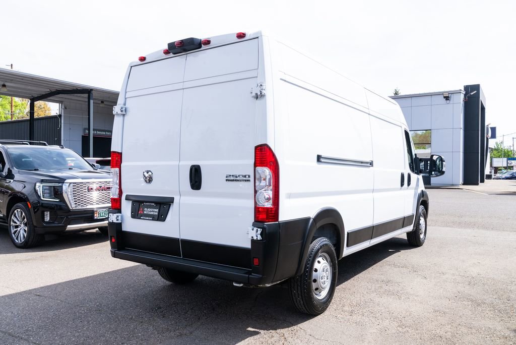 Used 2023 RAM ProMaster 2500 image 6