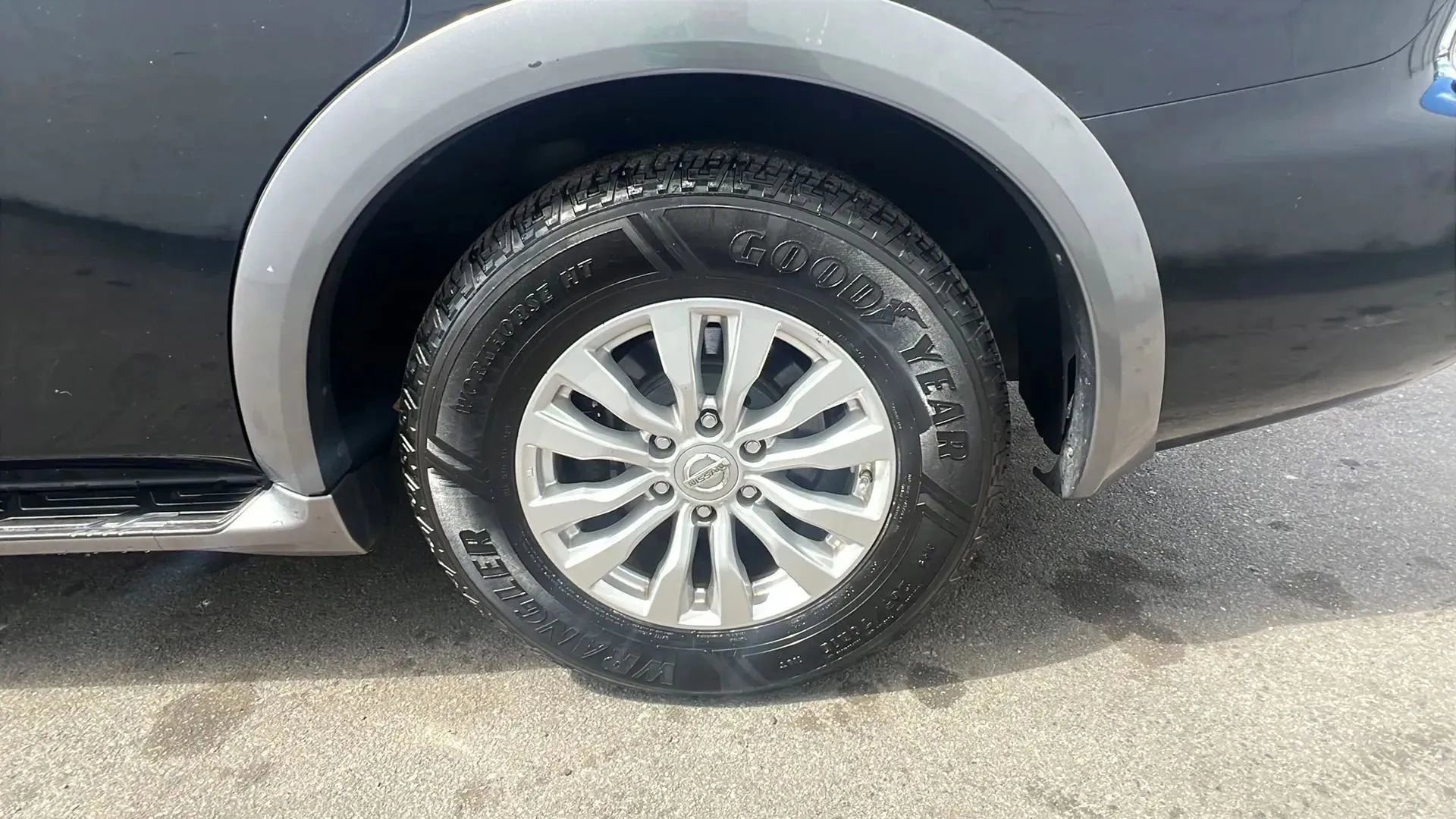 Used 2017 Nissan Armada SV w/ Driver Package image 11