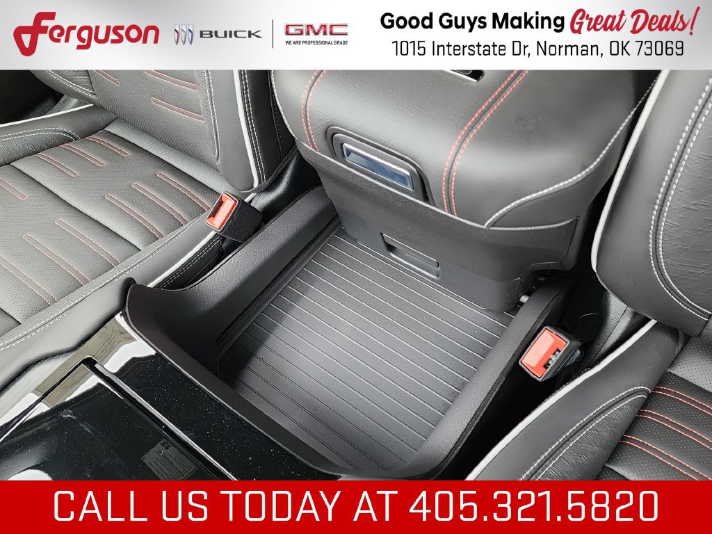 New 2026 GMC Yukon XL AT4 Ultimate AWD/4WD image 38