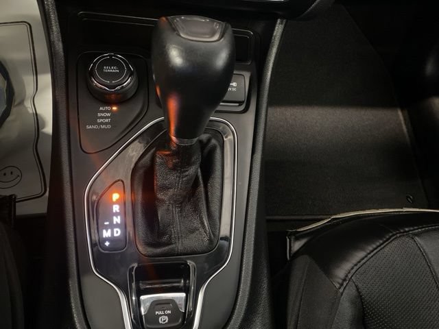 Used 2020 Jeep Cherokee Limited AWD/4WD image 26