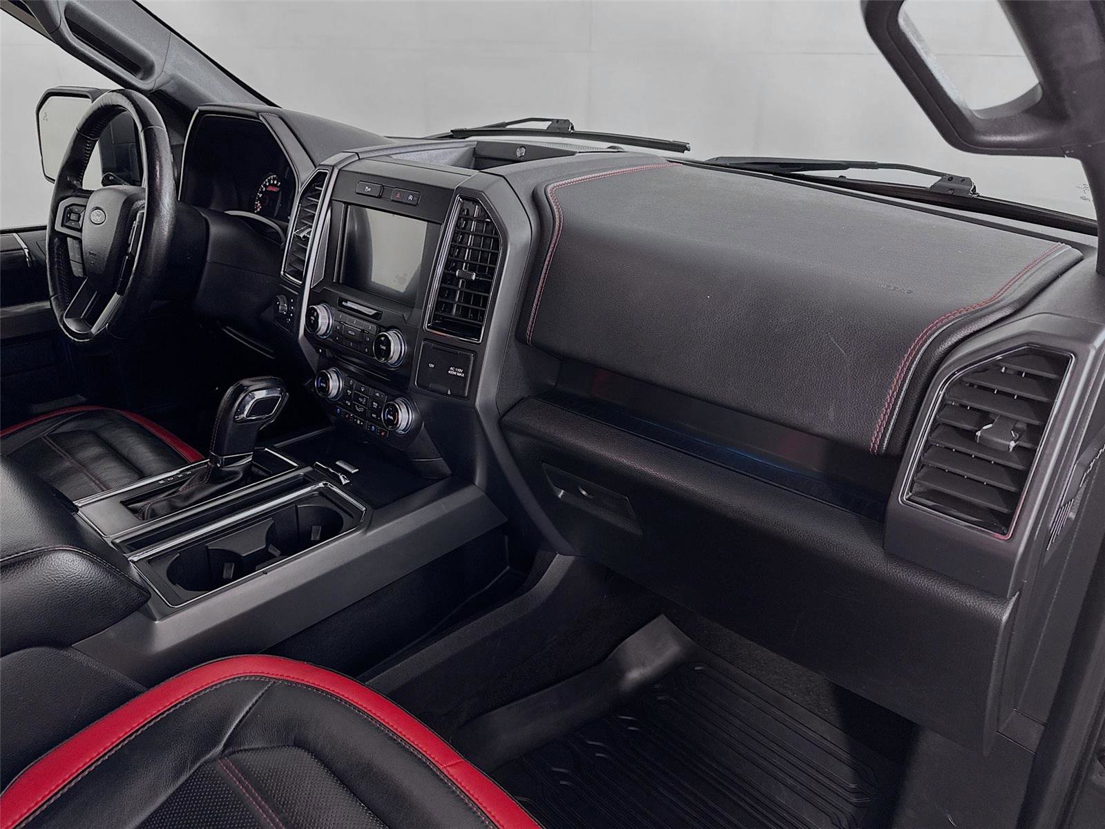 Used 2018 Ford F150 Lariat w/ Equipment Group 502A Luxury AWD/4WD image 29