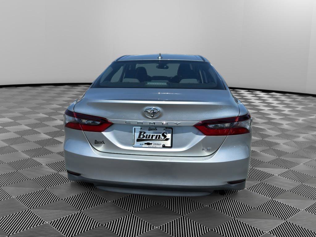 Used 2024 Toyota Camry LE image 6