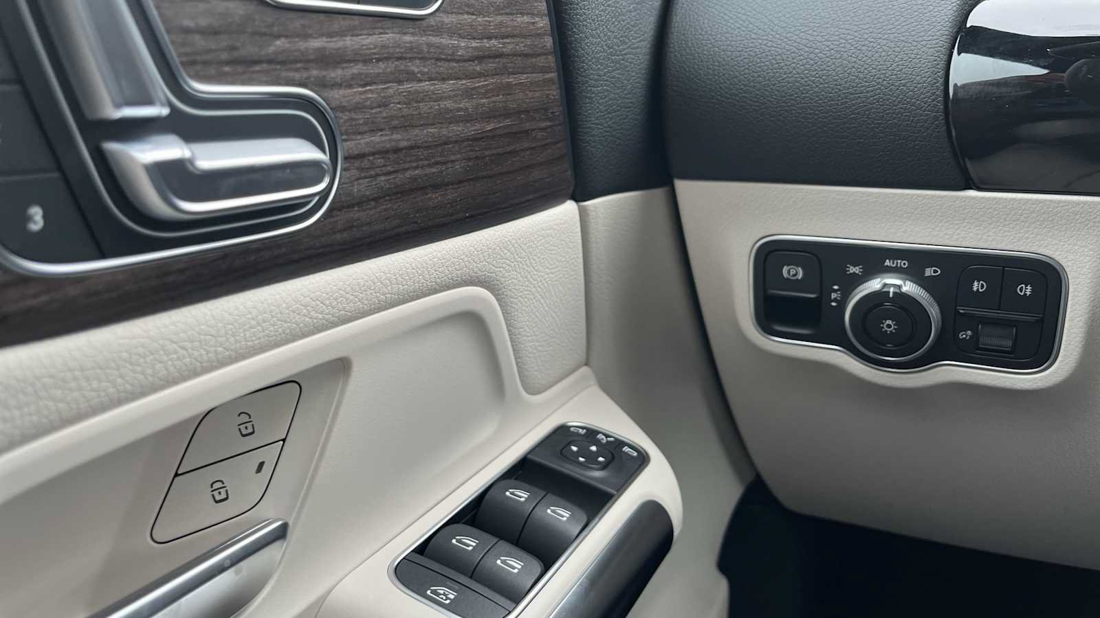 New 2026 Mercedes-Benz GLA 250 4MATIC image 49