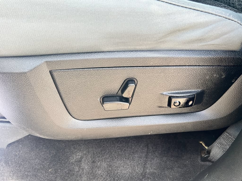Used 2017 RAM 1500 Big Horn AWD/4WD image 18