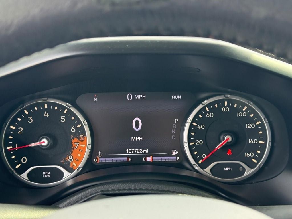 Used 2017 Jeep Renegade Latitude FWD image 23