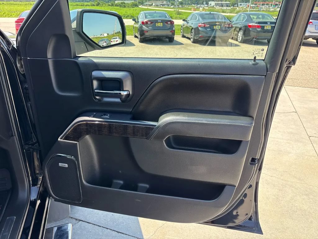 Used 2014 GMC Sierra 1500 Denali w/ Driver Alert Package AWD/4WD image 27