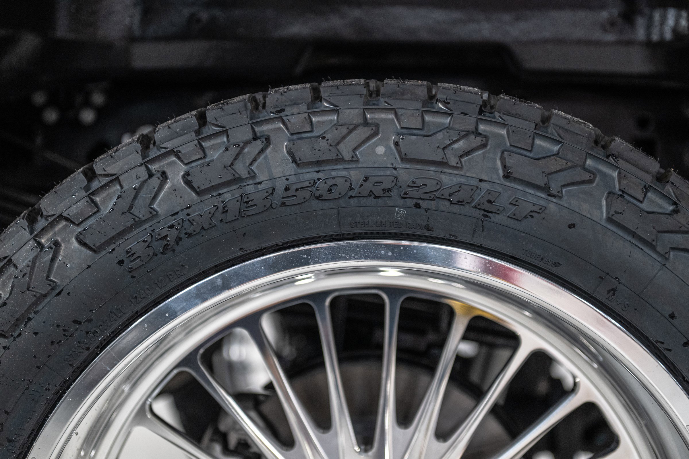 New 2025 Ford F250 Lariat w/ Lariat Ultimate Package image 16