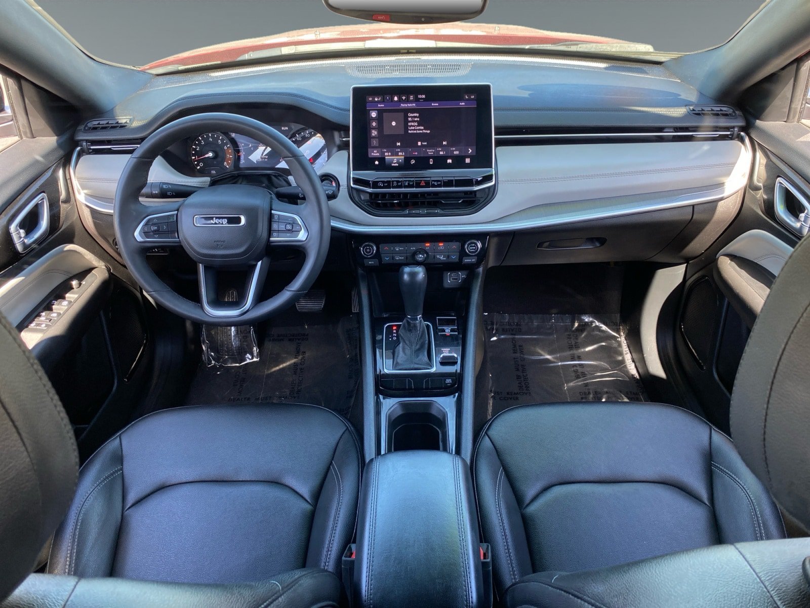 Used 2025 Jeep Compass Limited AWD/4WD image 10