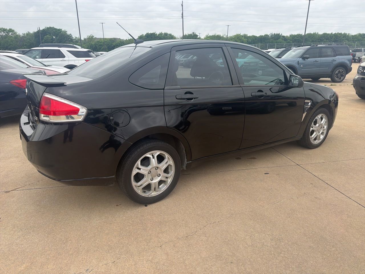 Used 2008 Ford Focus SE image 4