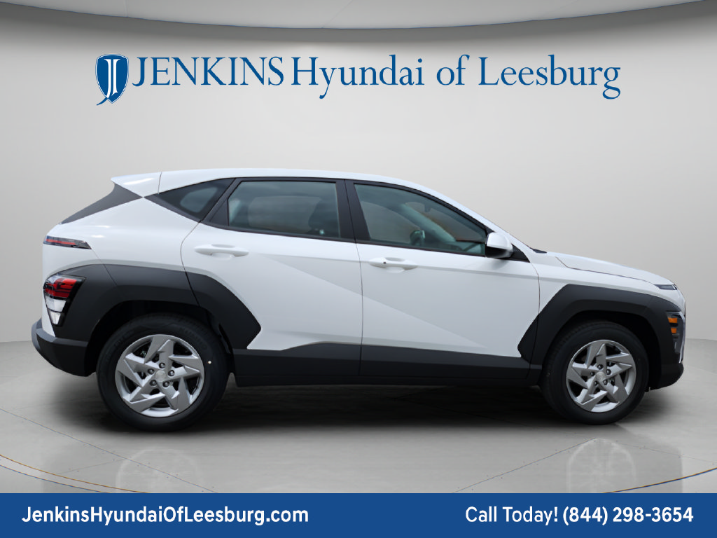 New 2027 Hyundai Kona SE FWD image 3