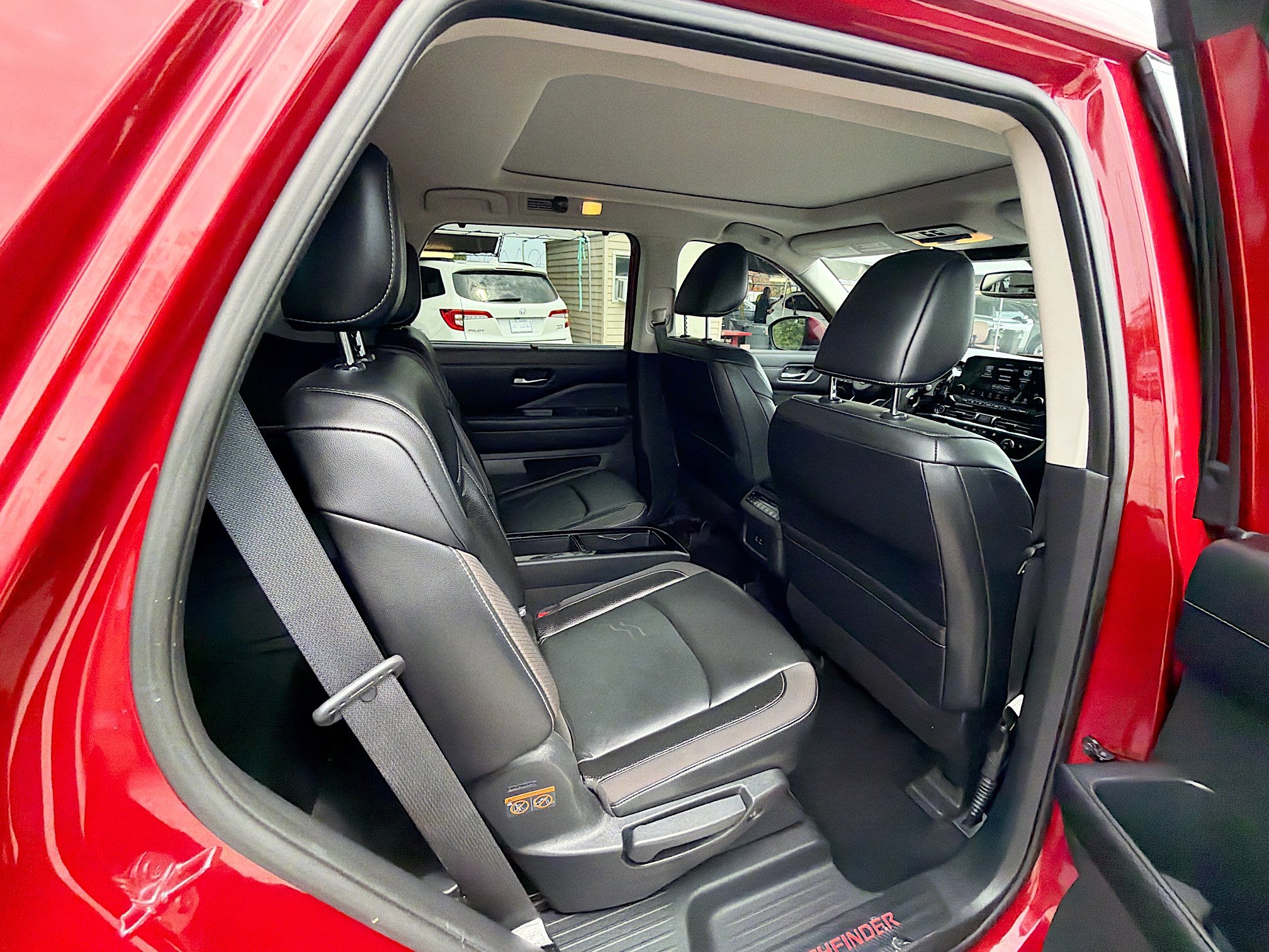 Used 2022 Nissan Pathfinder SL w/ SL Premium Package FWD image 26