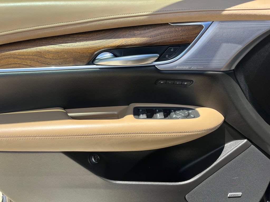 Used 2021 Cadillac XT5 Premium Luxury w/ Platinum Package FWD image 39