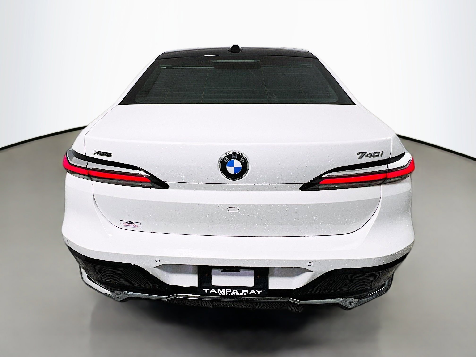 Used 2025 BMW 740i xDrive image 6