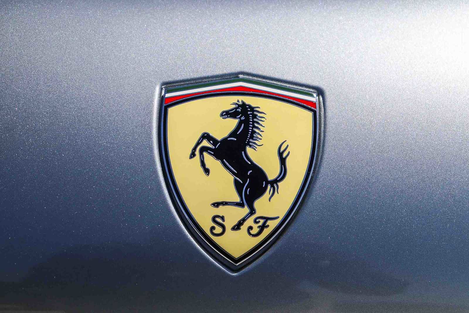 Used 2021 Ferrari Roma RWD image 39
