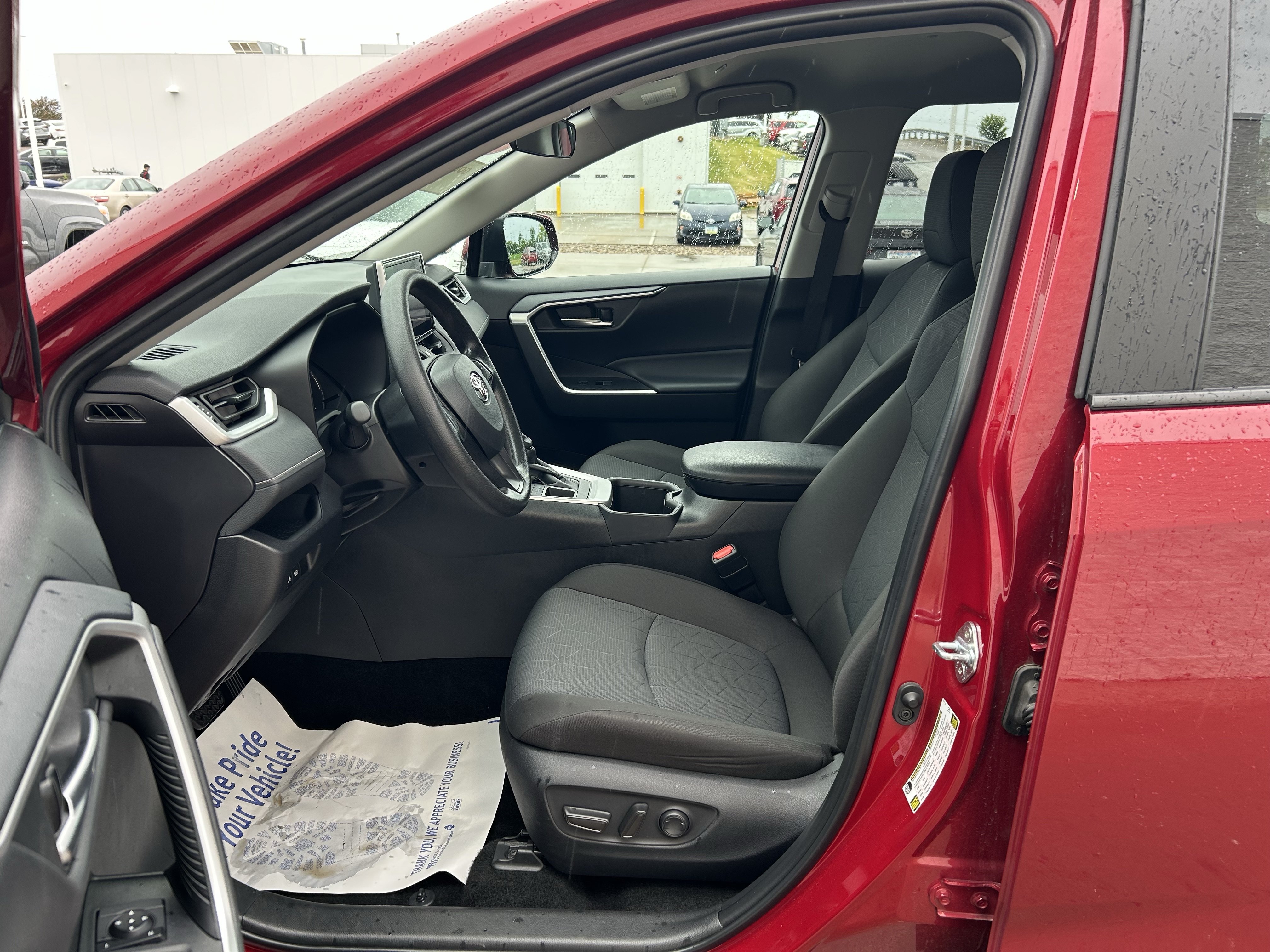 Certified 2025 Toyota RAV4 XLE AWD/4WD image 13