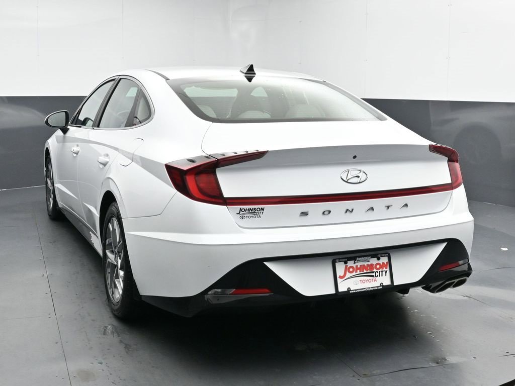 Used 2020 Hyundai Sonata SEL w/ Winter Weather Package image 6