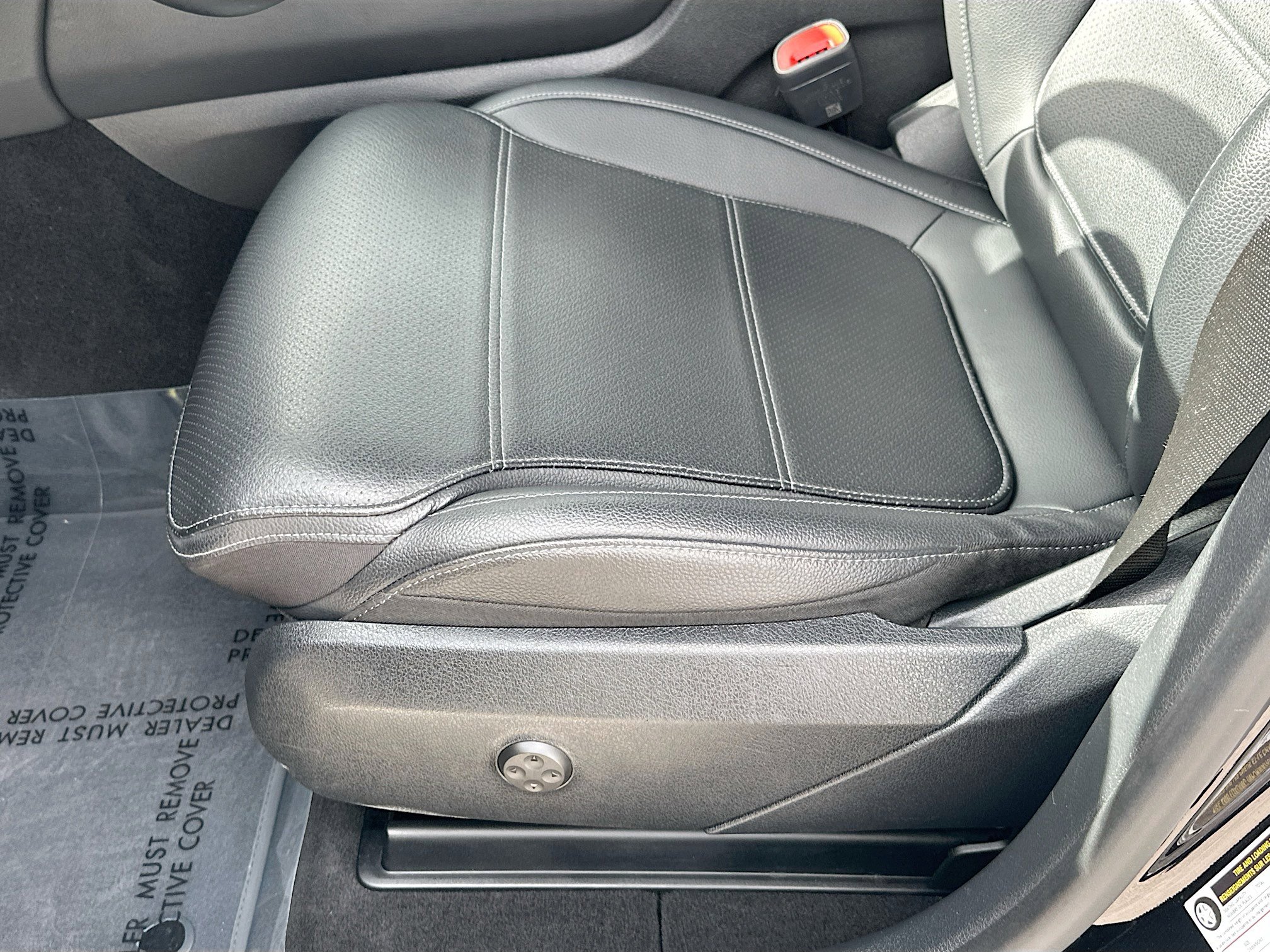 Used 2024 Mercedes-Benz GLC 300 image 17