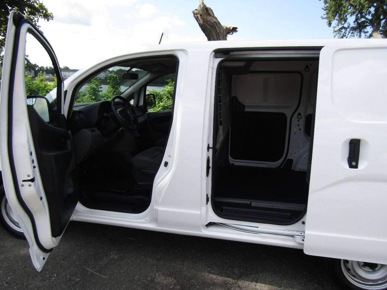 Used 2021 Nissan NV200 S w/ Back Door Glass Package FWD image 12