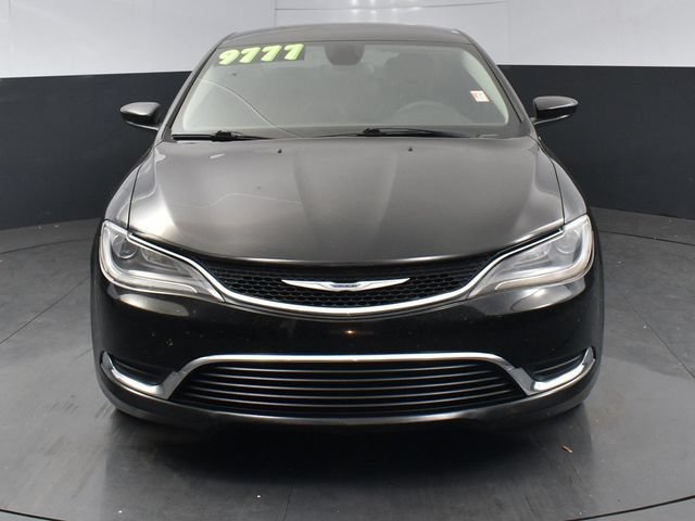Used 2015 Chrysler 200 Limited FWD image 4