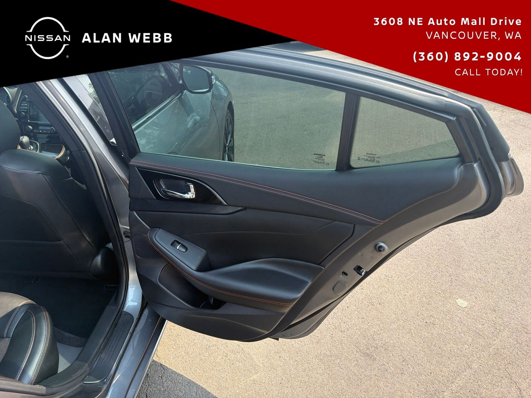 Used 2021 Nissan Maxima SR w/ Sport Mat Group FWD image 17