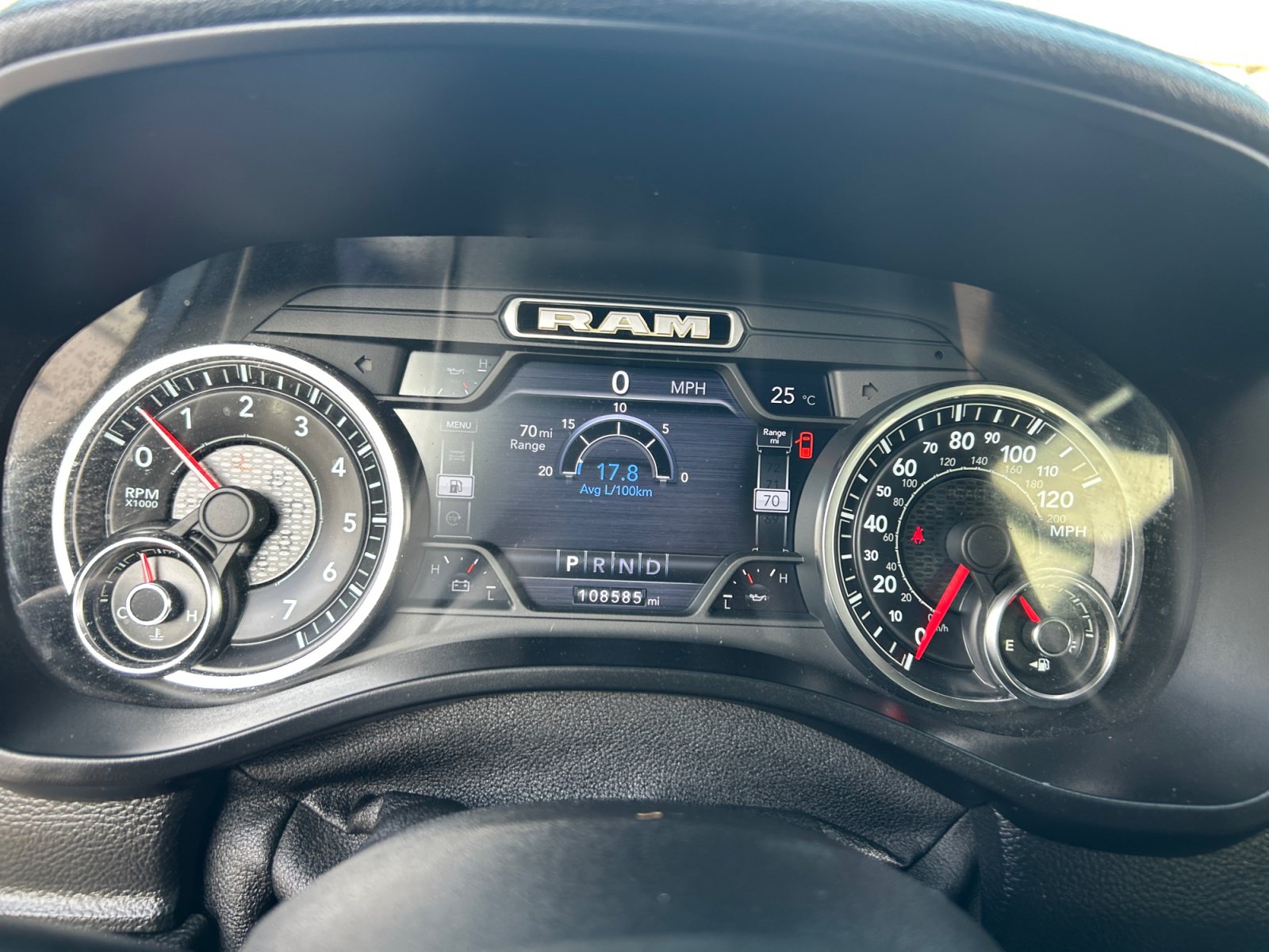 Used 2019 RAM 1500 Laramie w/ Sport Appearance Package AWD/4WD image 11